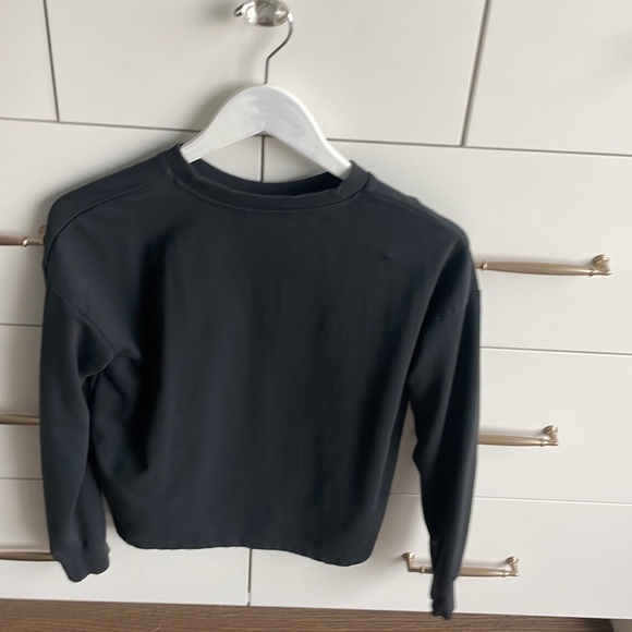 Looni toons sweater from h&m - Picture 2 of 3